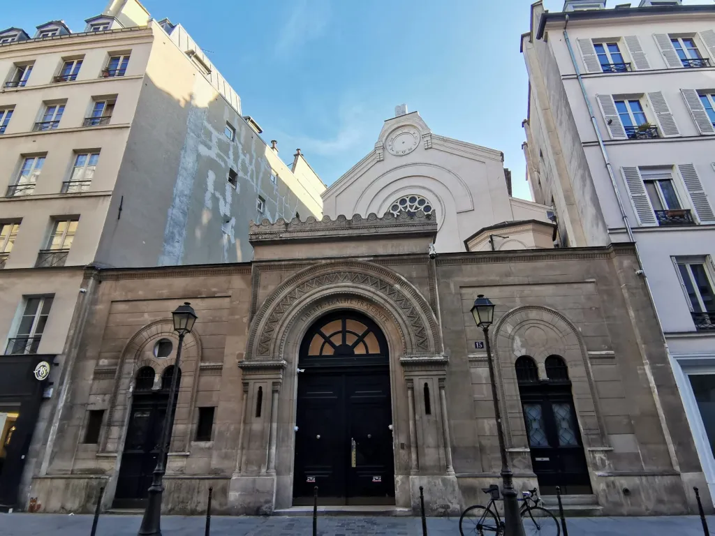 La Mise Des Téphilines